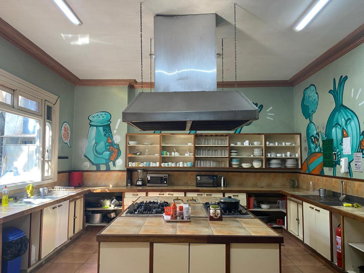 La Casa Roja Hostel Сантяго Екстериор снимка
