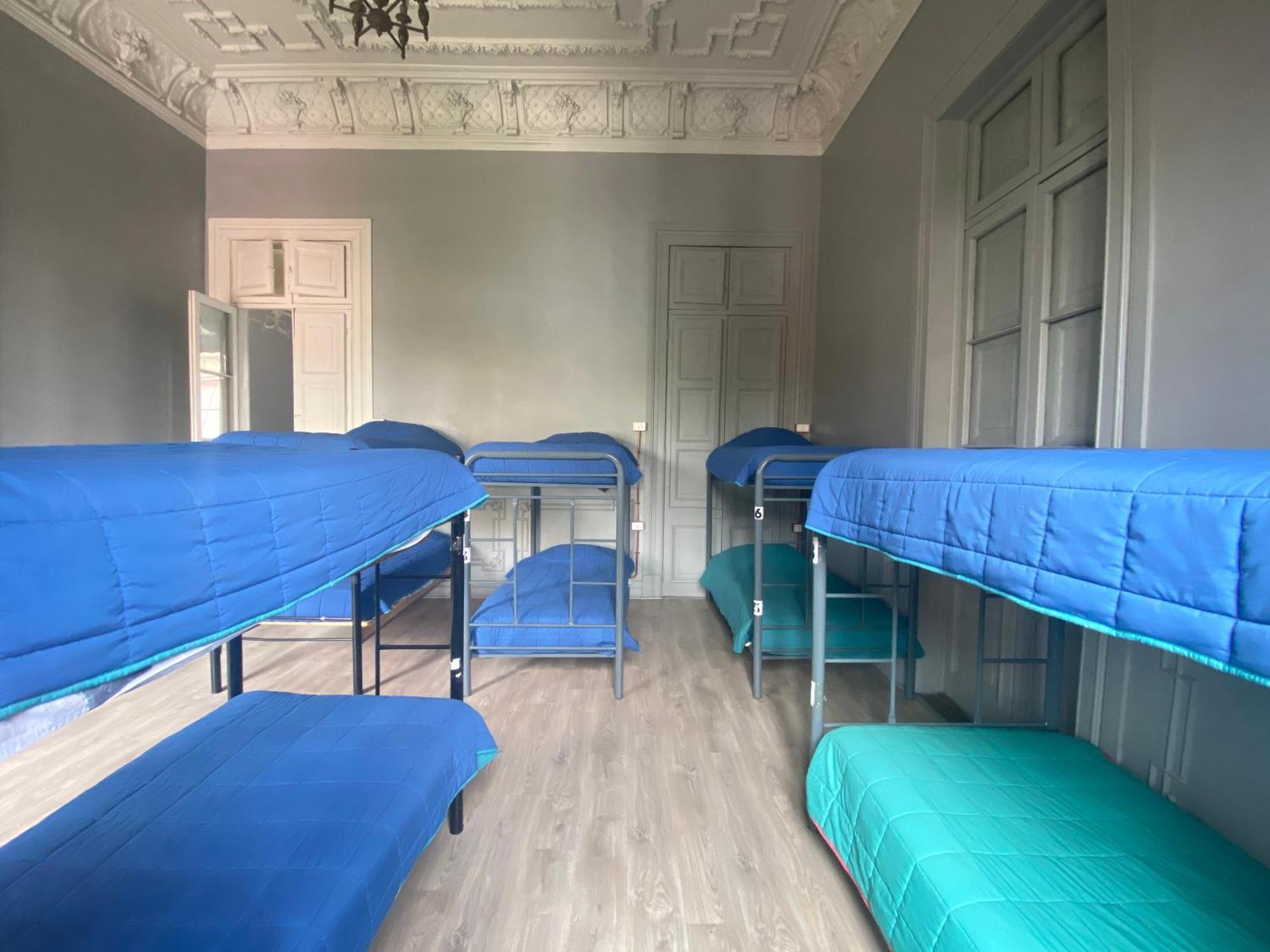 La Casa Roja Hostel Сантяго Екстериор снимка