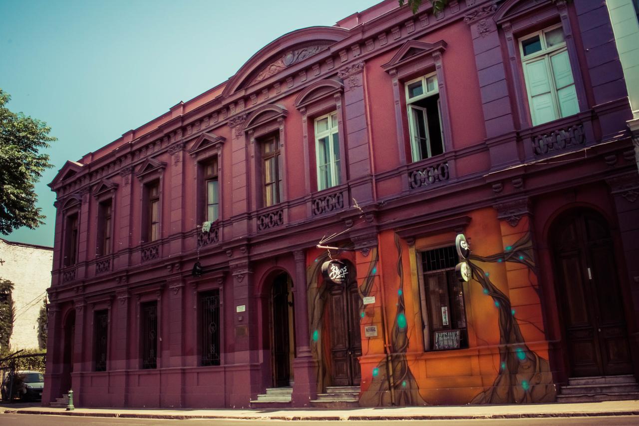 La Casa Roja Hostel Сантяго Екстериор снимка